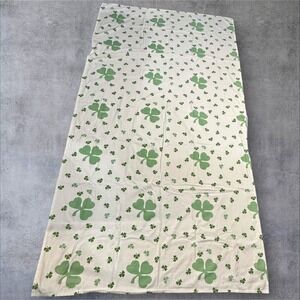 Ridgefield‎ Home Shamrock Clover Tablecloth Green White 100% Cotton 106x57